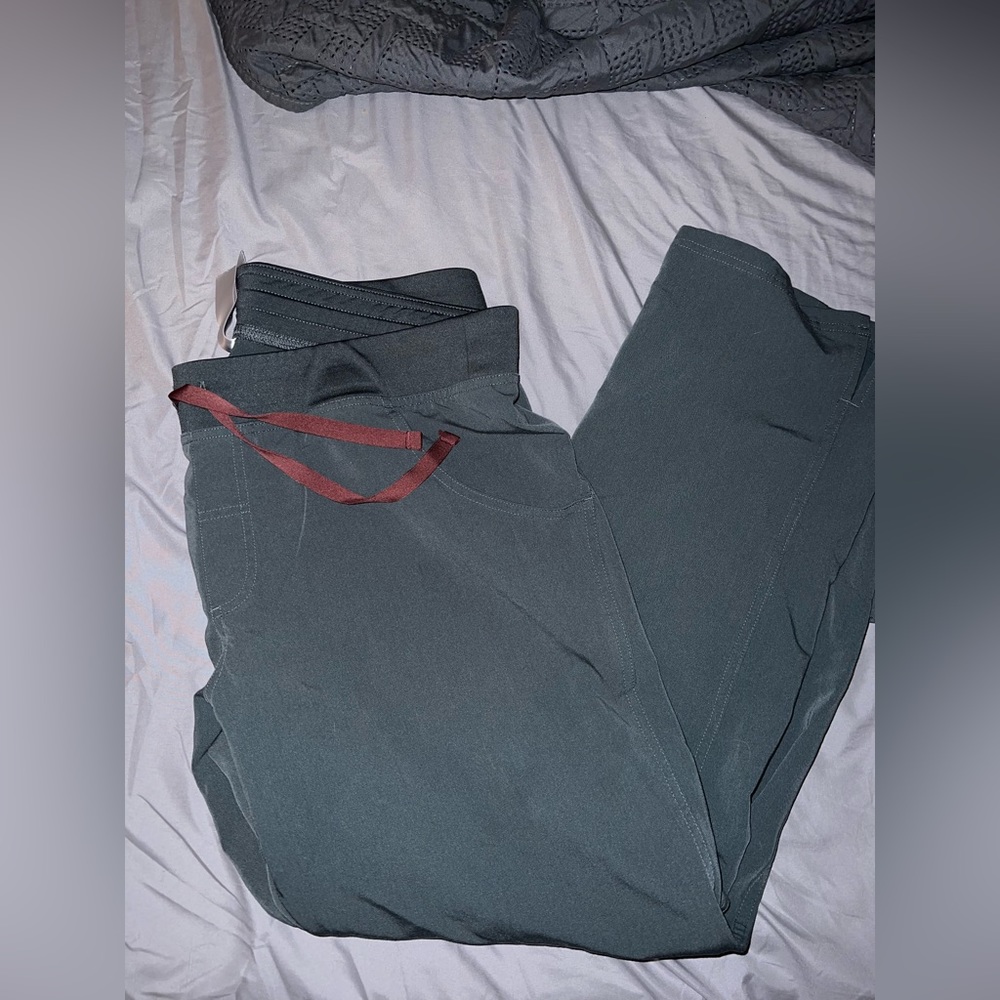 Scrubs bottoms
